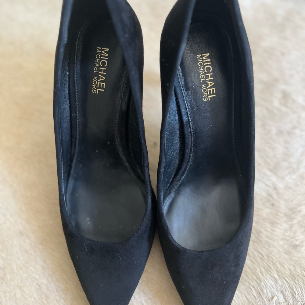 Black Suede Michael Kors pumps Women size 6.5